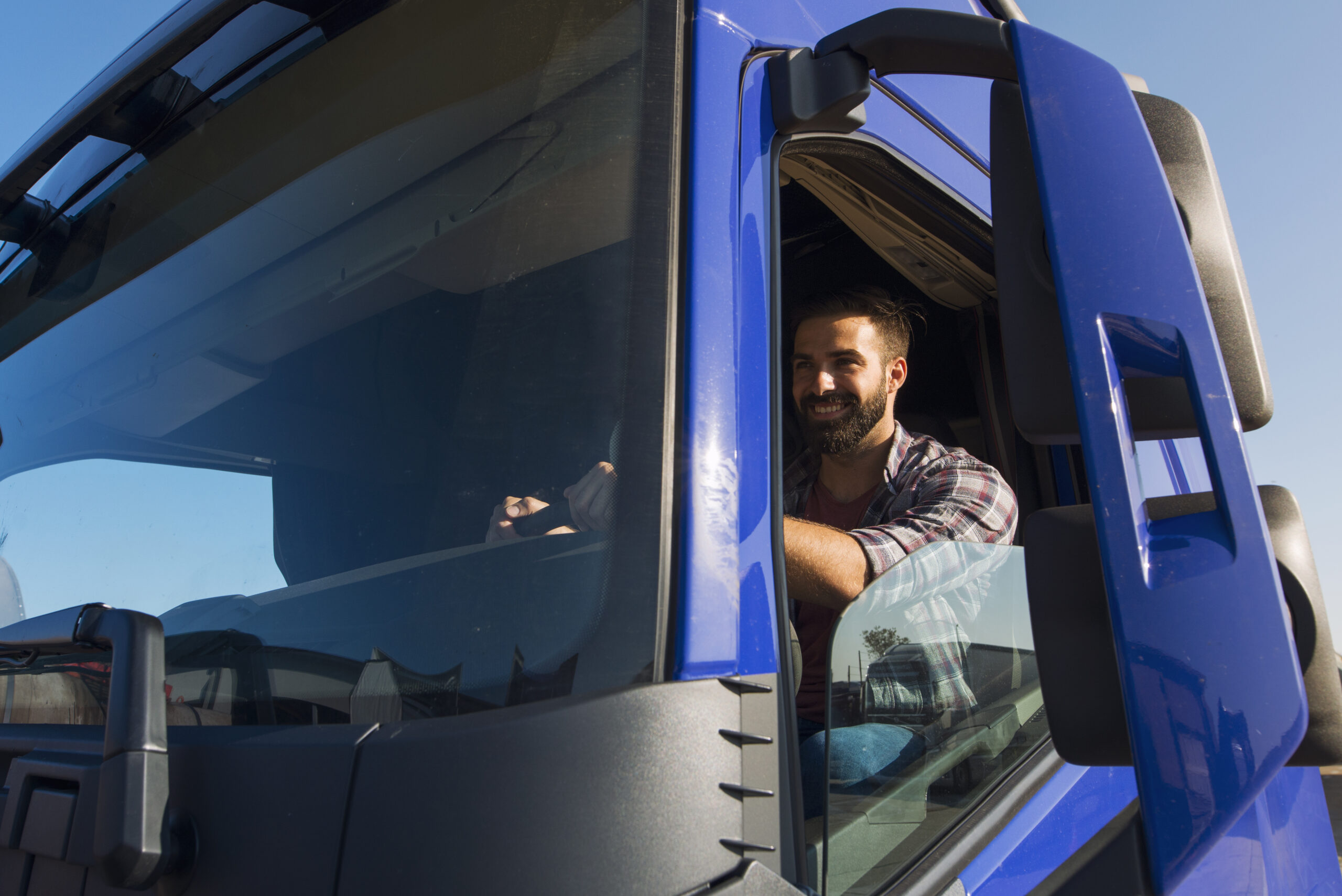 Proteção Veicular Caminhão - truck driver occupation service scaled