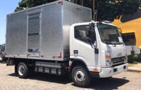 Ascensão dos Caminhões Leves Elétricos no Mercado Brasileiro
