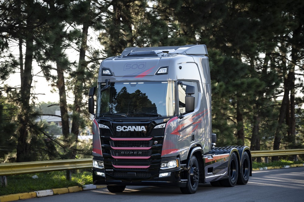 Scania Super 500: A Nova Referência em Potência, Tradição e Inovação no Transporte Pesado